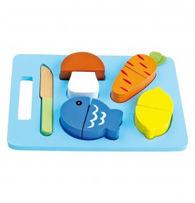 Montessori cutting food